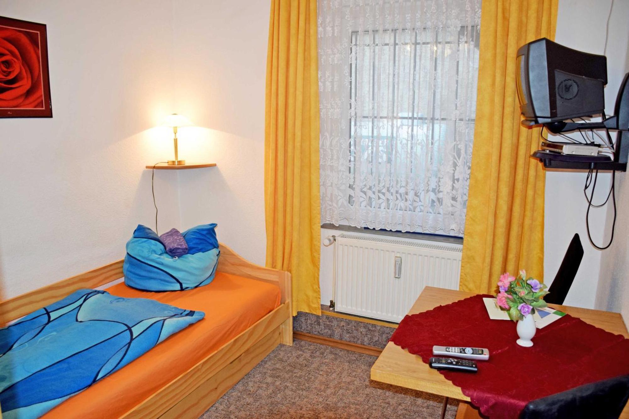 Ferienwohnung/ Ferienzimmer Asche Aschersleben Eksteriør bilde